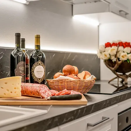 Mortisa, Cortina Design Pocol