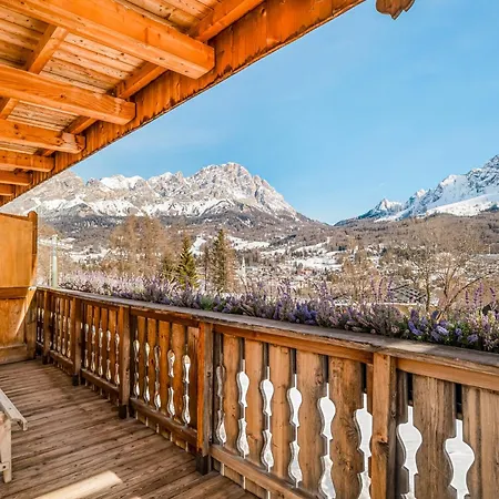 Apartamento Mortisa, Cortina Design