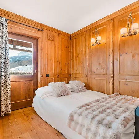 Mortisa, Cortina Design *